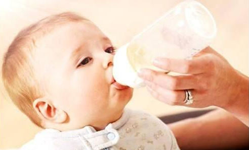 一岁宝宝喝哪款品牌奶粉比较好